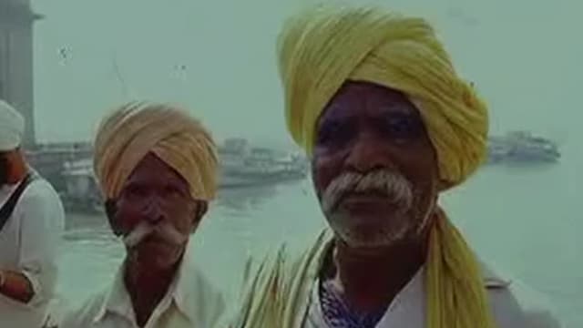 S01:E03 - India: Delhi Underground