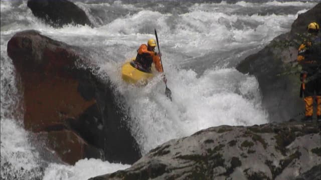 S01:E14 - Breaking Barriers: Kayaking China (Pt. 2)