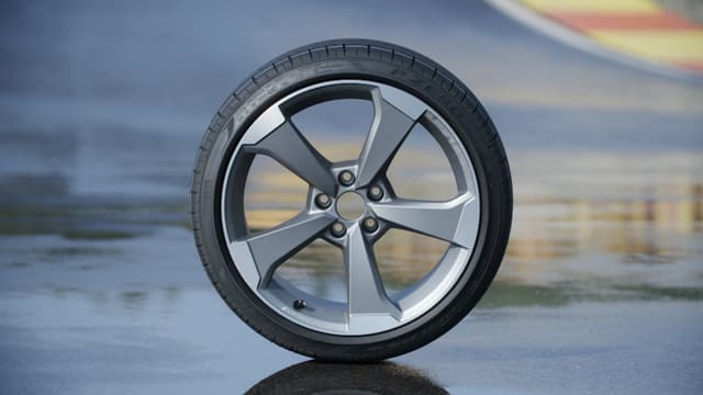 S01:E04 - Pirelli Tires