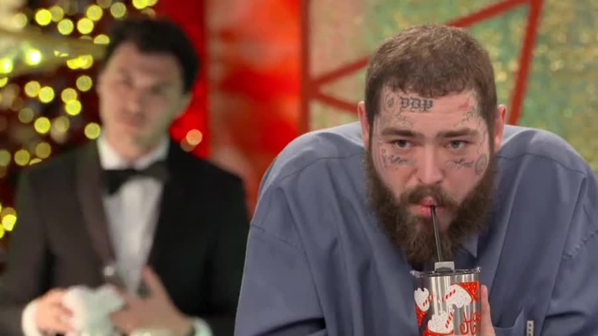 watch-tmz-s-merry-elfin-christmas-preview-2022-free-movies-tubi