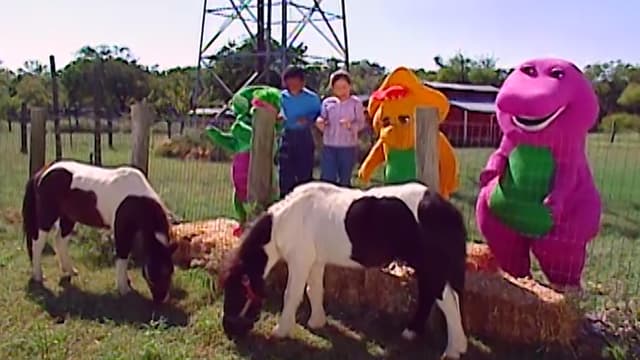 S01:E05 - Let's Go to the Farm