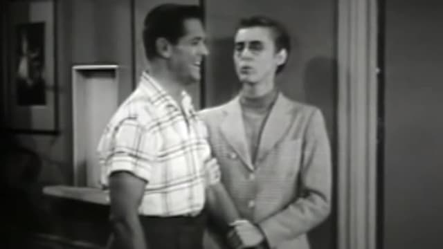 Watch The Bob Cummings Show S04:E24 - Bob Gets Harvey a Rais Free TV | Tubi