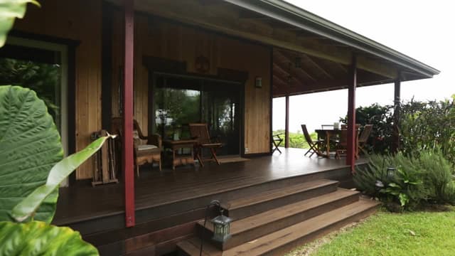 Tiny House Hunting Hawaii