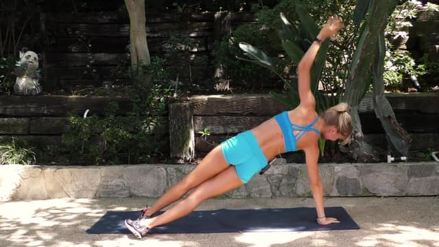 S01:E10 - 14 Min Abs Workout With Cardio Bursts