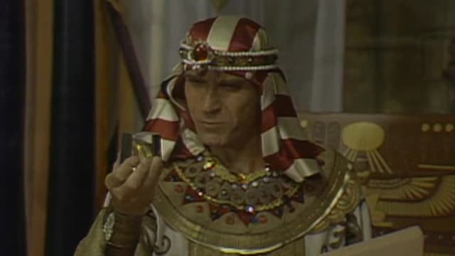 S01:E06 - The Pharaoh