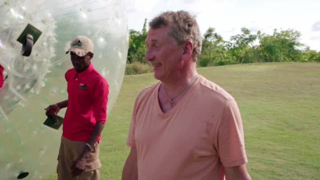 S16:E06 - A New Rhythm in the Dominican