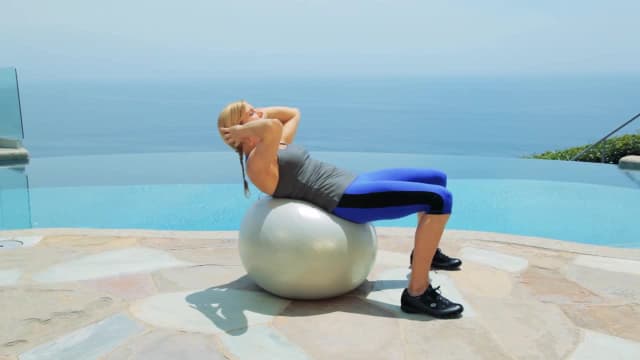 S01:E03 - 25 Min Beginner-Intermediate Stability Ball Workout With Weights