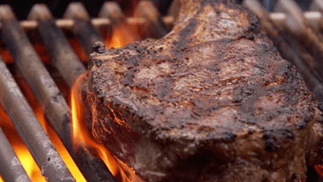 S01:E63 - Grilling Steak