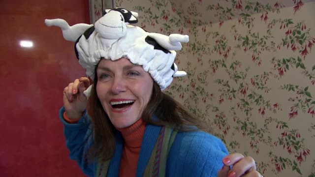 Watch Four in a Bed S02:E34 - The Dean - Free TV Shows | Tubi - Crystals On The Prom 4 In A Bed