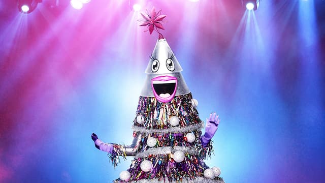 Watch The Masked Singer S02:E11 - Two Masks Take It - Free TV Shows | Tubi - The Masked Singer Season 2 Episode 11 Watch Online Free