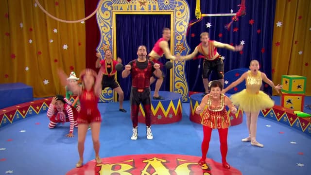 Watch Baby Antonio's Circus S01:E37 - Trapeze Tricks - Free TV Shows | Tubi