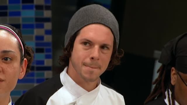 S06:E11 - 6 Chefs Compete