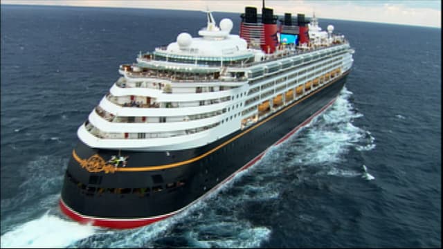 S01:E05 - Disney Cruise Line