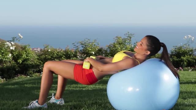 S01:E04 - 60 Min Beginner Full Body Stability Ball & Dumbbell Workout
