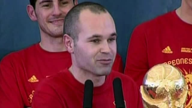 S01:E08 - Football's Greatest Stage | El Mago Andres Iniesta