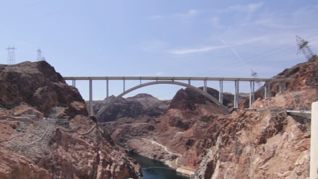 S01:E07 - Hoover Dam