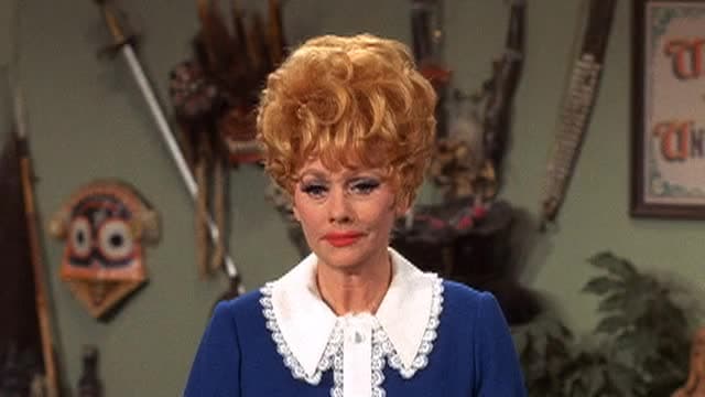 Watch Here's Lucy S01:E17 - Lucy and Carol Burnett - Free TV Shows | Tubi