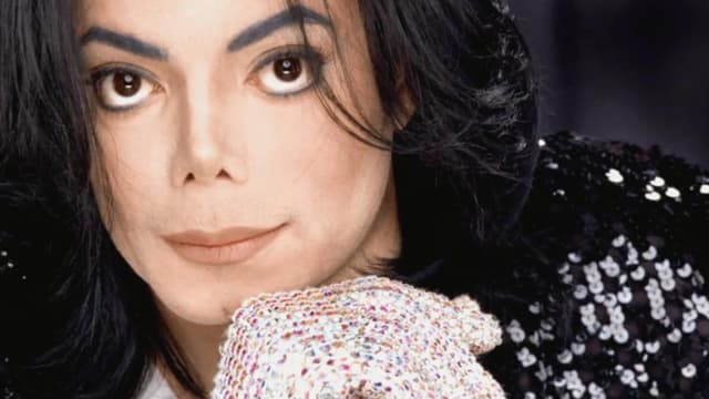 S01:E02 - Michael Jackson