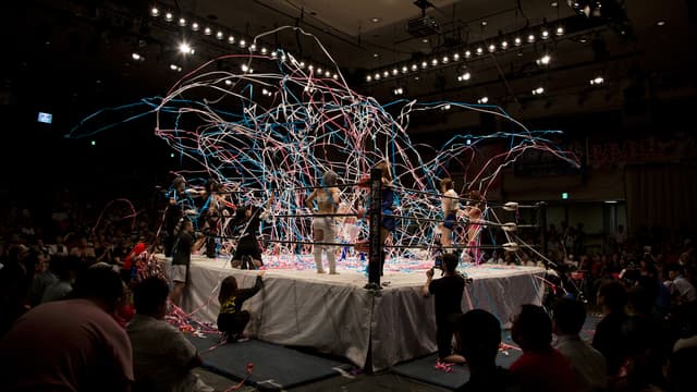 S01:E03 - Japan's Finest Wrestlers