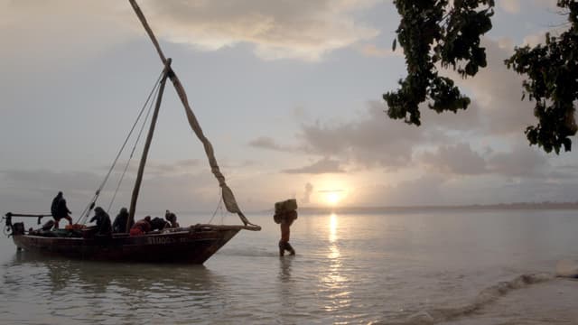 S01:E04 - Islands of Isolation (Zanzibar Archipelago, Tanzania)