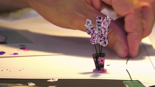 S01:E39 - Artist Darren T. Scala Creates Miniature Furniture