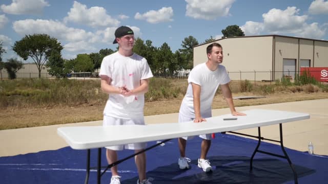 Watch Unspeakable S06 E13 Giant Draw My Things Challenge Magic 8