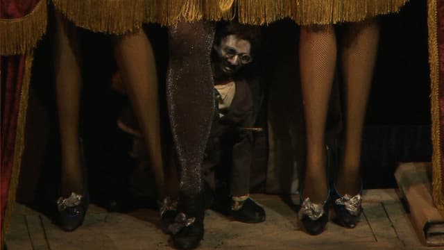 S01:E02 - Festival Des Marionettes - Charleville-Mezieres, France