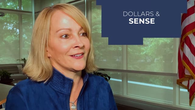 S01:E17 - Dollars & Sense