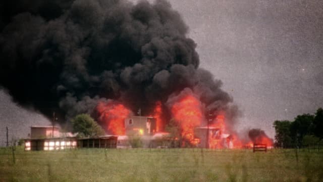S01:E03 - Waco Burning