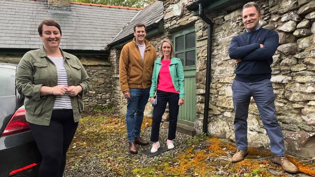 Watch Cheap Irish Homes S03:E02 - North Cork and Wat - Free TV Shows | Tubi