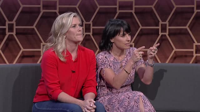 S01:E127 - Constance Zimmer and Alison Sweeney vs. Tisha Campbell and Betsy Brandt